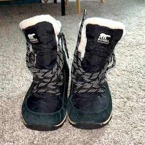 Sorel Whitney Flurry Boots